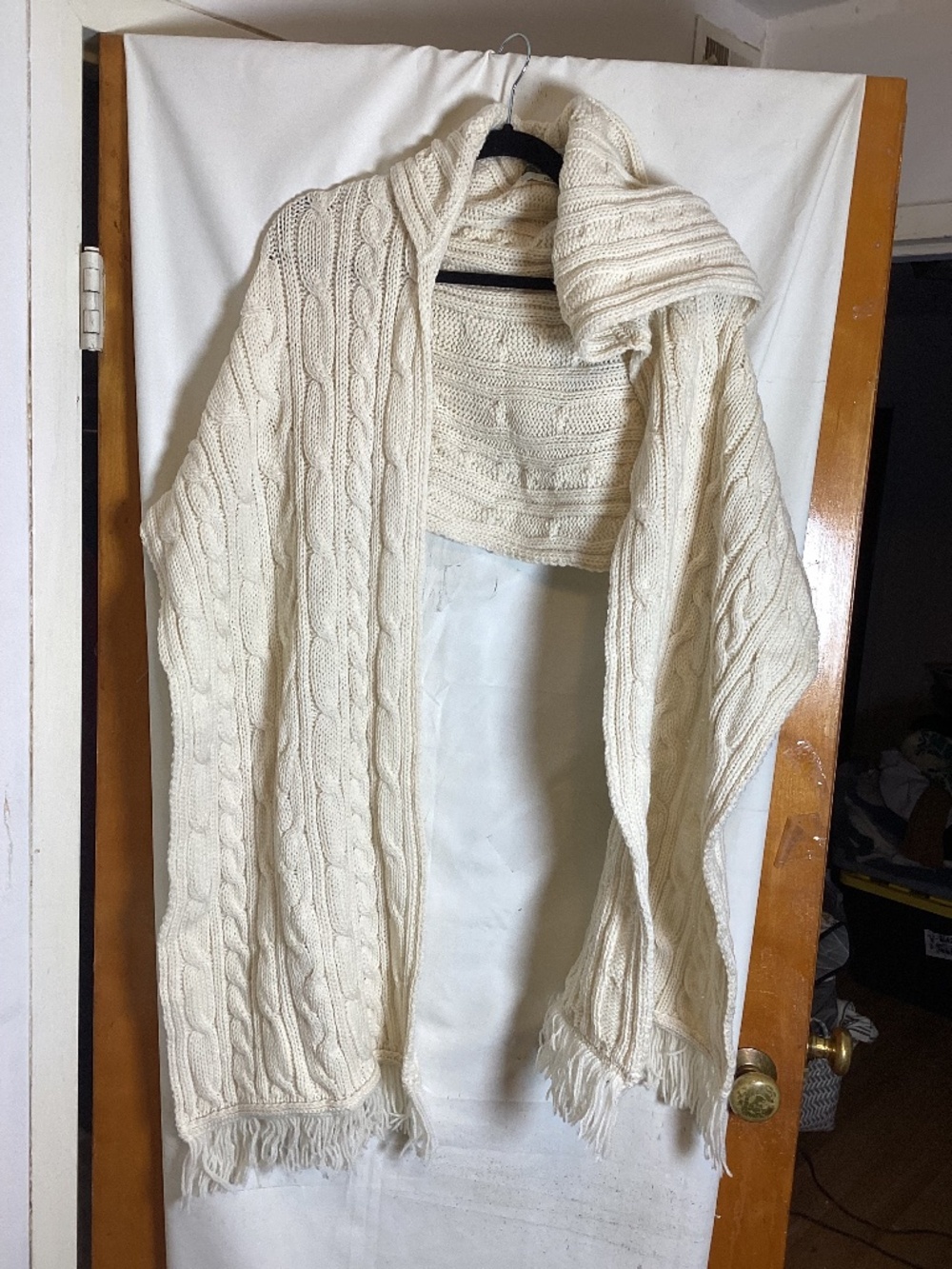 ARAN CRAFT IRELAND a hood with scarf combo One size 100% wool